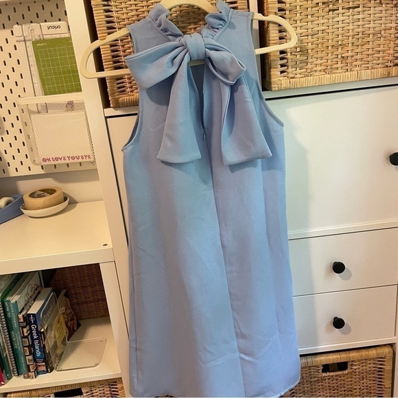 NWOT Pomander Place women’s sleeveless blue dress, bow in back. Size XS - Picture 4 of 4